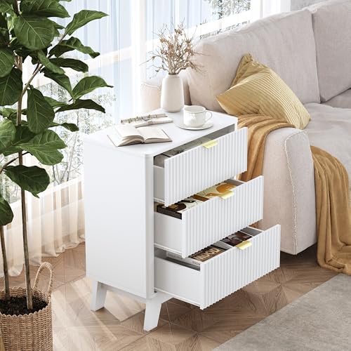 Wodeer 24" Wide Fluted Nightstand Set of 2, Wood White Nightstands with 3 Drawers & Metal Handles, Modern Bedside Table End Tables for Bedroom, Farmhouse Night Stand Set of 2 for Bedroom