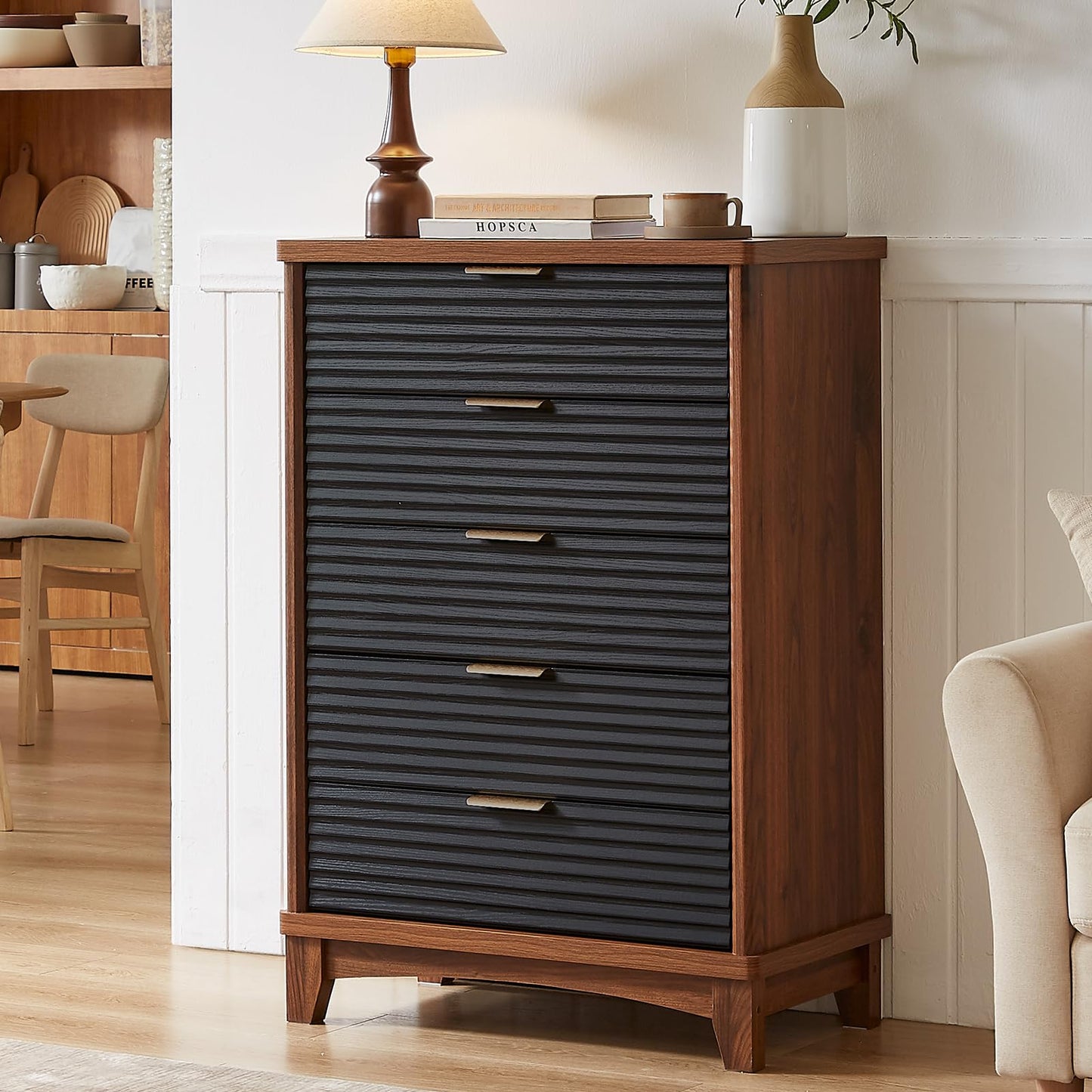 AOGLLATI Black Dresser for Bedroom with Slanted Louvre Design,Retro Chest of Drawers with Charging Station, Wooden Tall 5 Drawer Dresser for Bedroom,Living Room, Hallway, Black & Brown